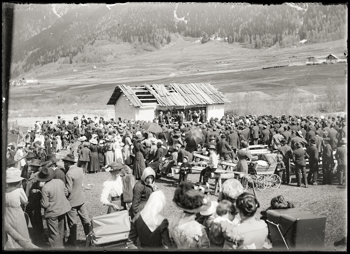 Landsgemeindefest in Plaun Schumpeder, Sta. Maria, Val Müstair