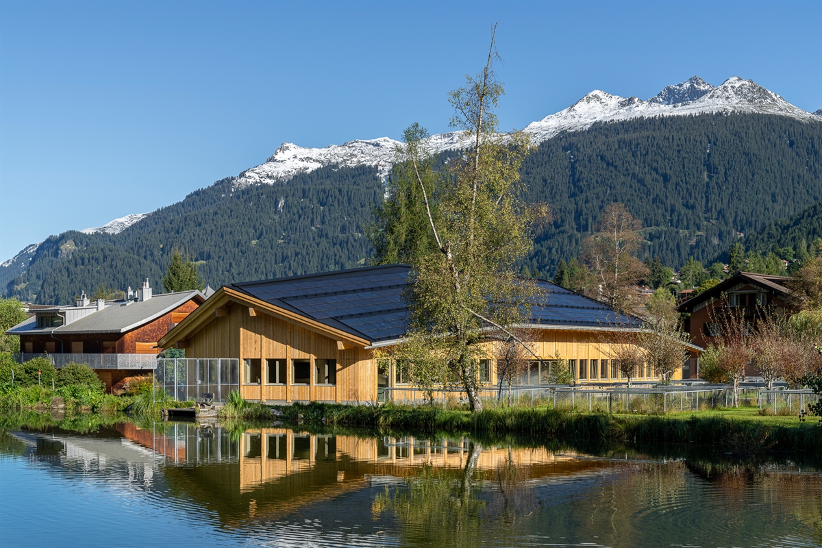 Aussenansicht Fischzuchtanlage, Klosters